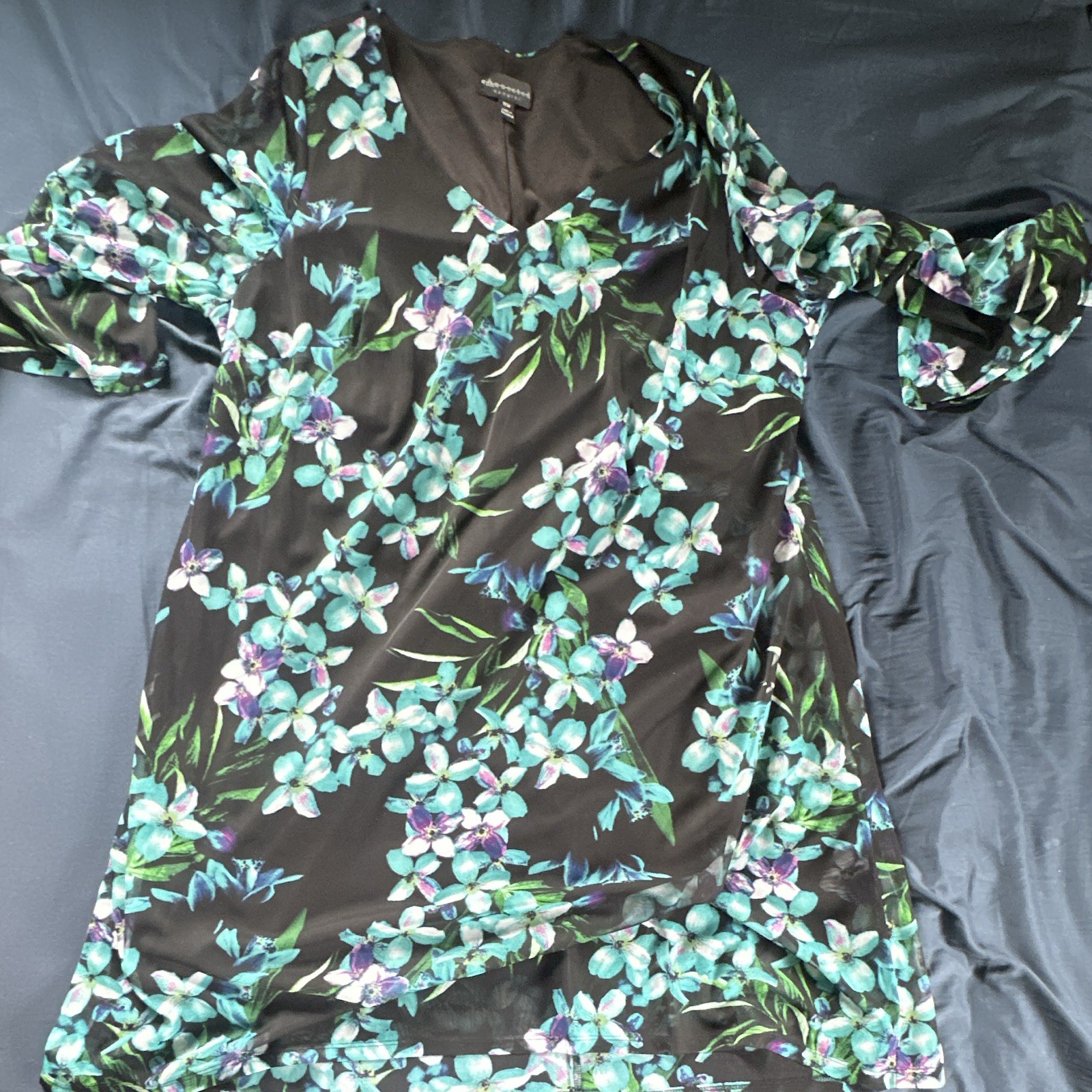 Connected Apparel Women’s Black Floral V-Neck 3/4 Sleeve Knee Dress 16W