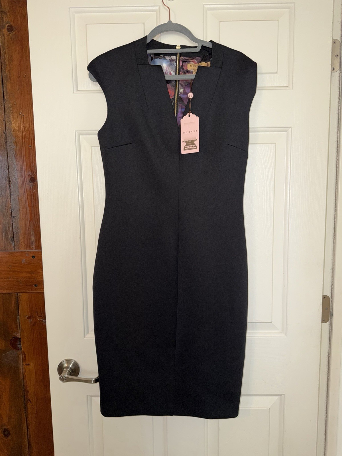 NWT Ted Baker London Women’s Sleeveless Black Dress Size 4 Suit Dress