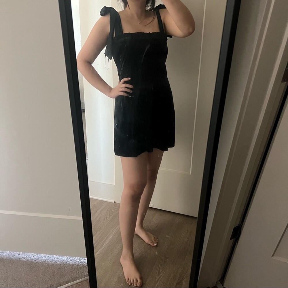 Danielle Bernstein Weworewhat shoulder tie velvet dress m July Sale
