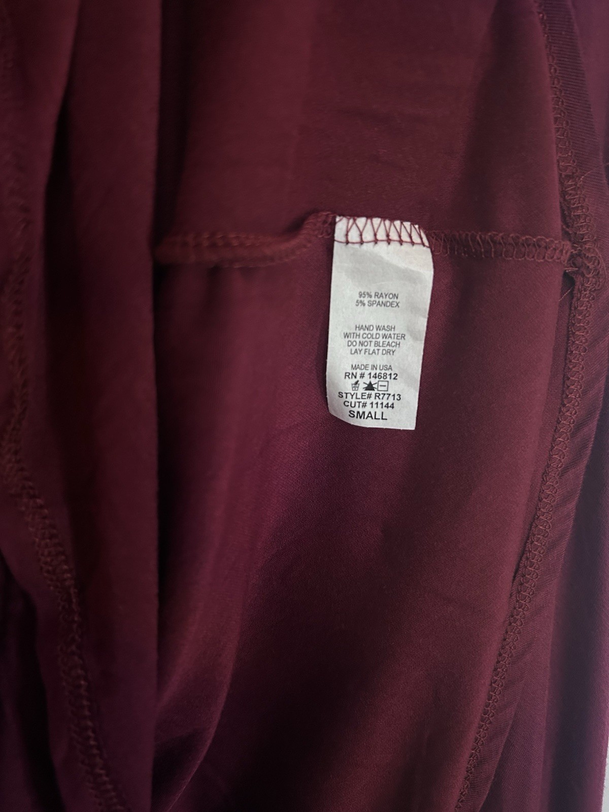 Aiden Y Women’s Small Maroon 3/4 Sleeve Sharkbite Hem Round Neck Dress NWT