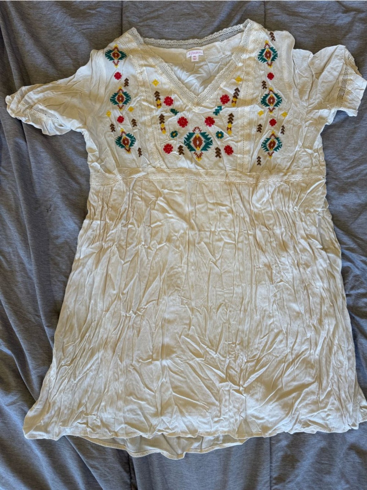 Xhilaration Cream Lace-Trim Embroidered Boho Short Dress