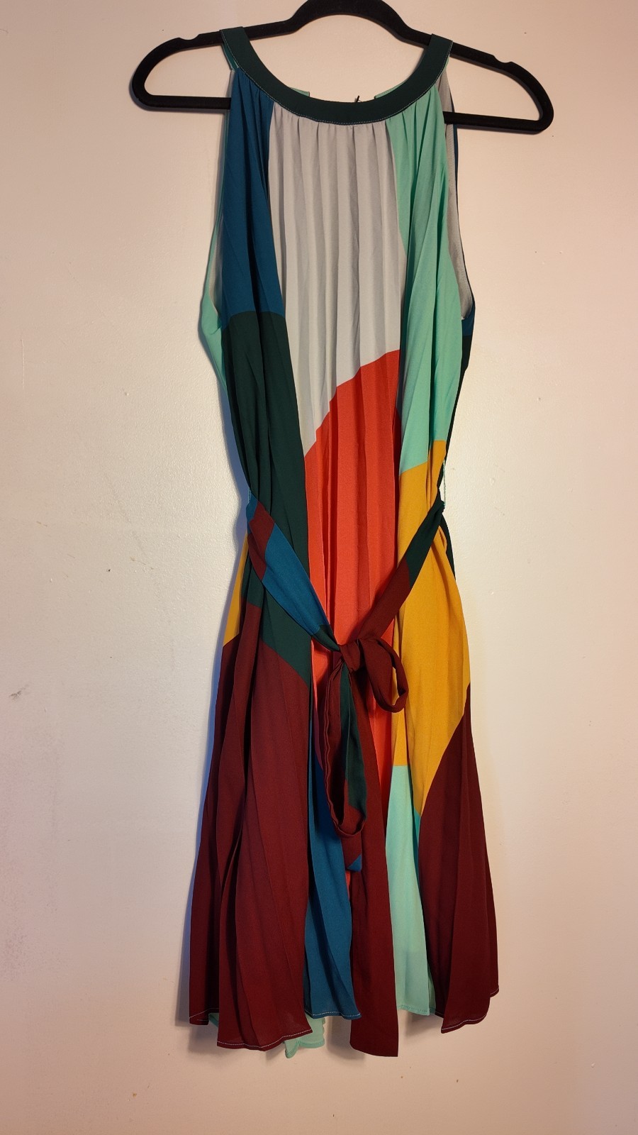 Skies Are Blue Pleated Midi Sleeveless Colorblock Dress – Women’s Size L