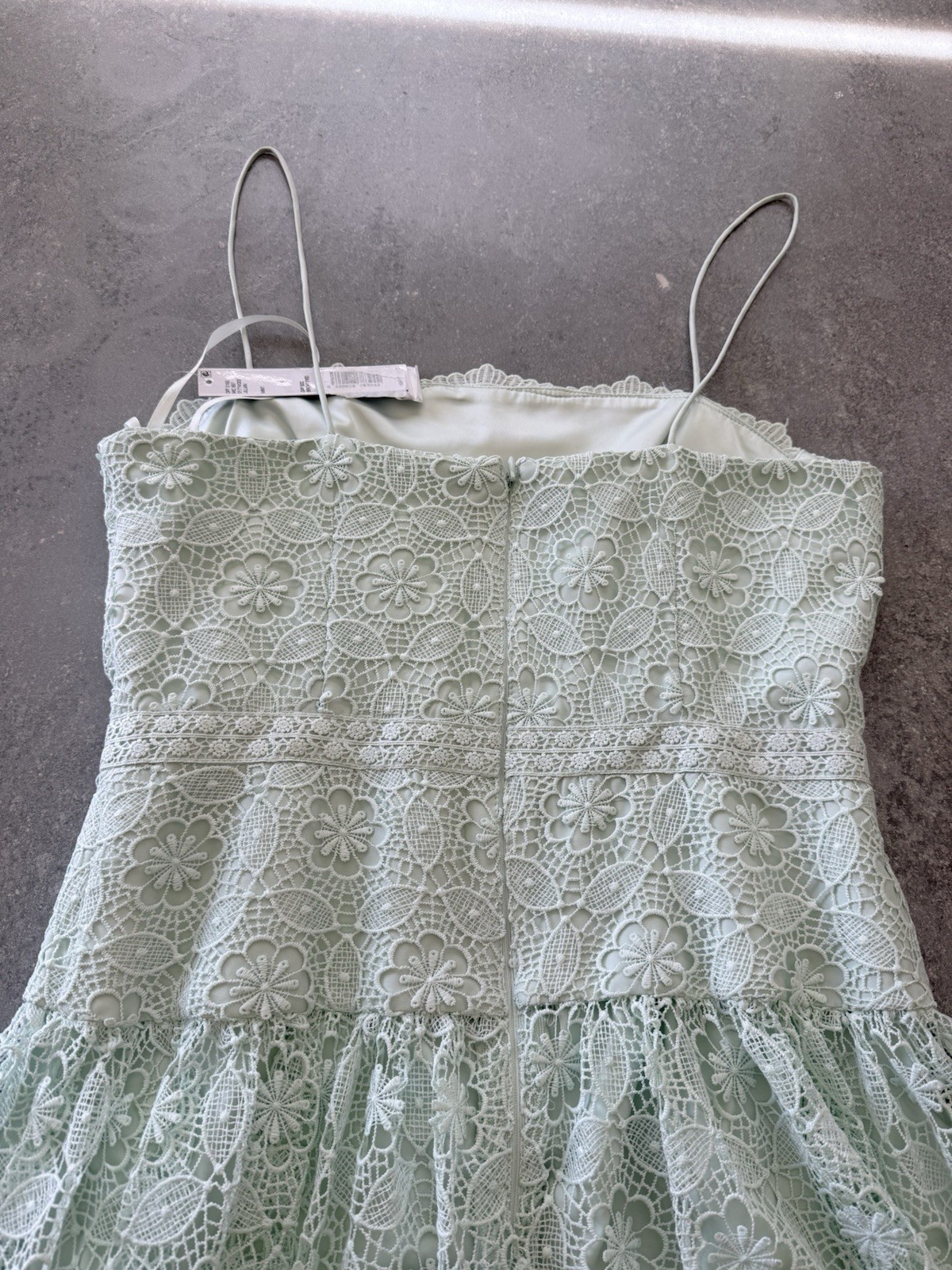 NWT Gianni Bini Jillian Mint Green Lace Overlay Dress Size 6 Spaghetti Strap
