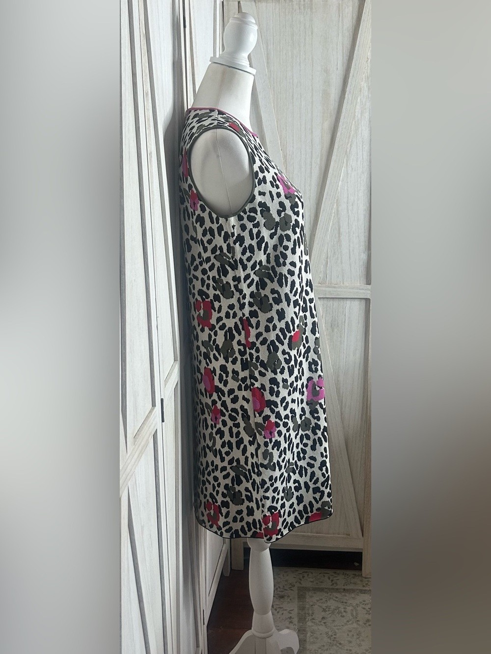 Ted Baker EUC Pheebei Wilderness Knit Dress US Sz 6 Leopard Jungle Pop Eclectic