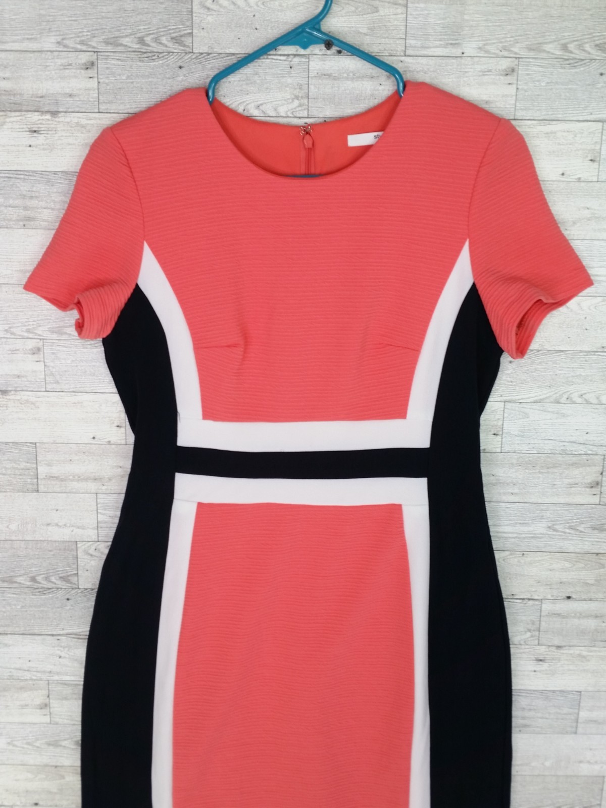 Women’s Studio One Color Block Shift Sheath Dress Size 6 Salmon Pink Black