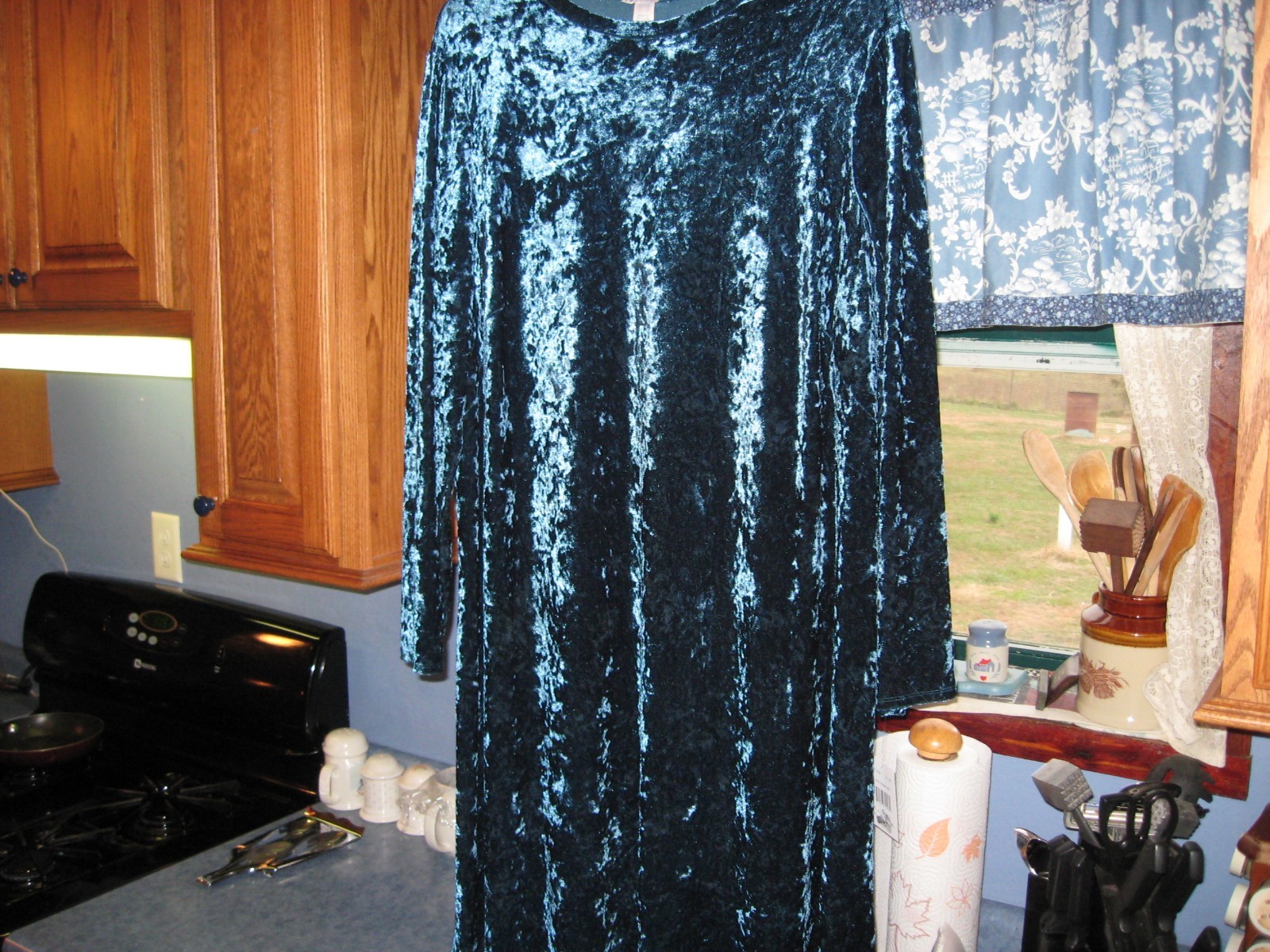 WOMENS DRESS SIZE 24W 2X 1X  VELVET DRESS BLUE CHRISTMAS HOLIDAY DRESS RT.$78.00