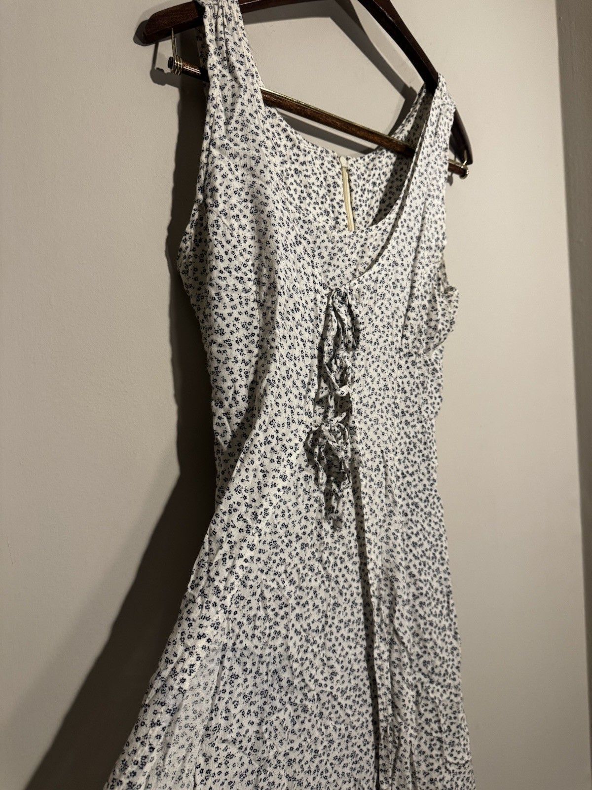 Axara Paris Sleeveless White With Blue Flower Sun Dress Sz UK 44/US 12 Designer