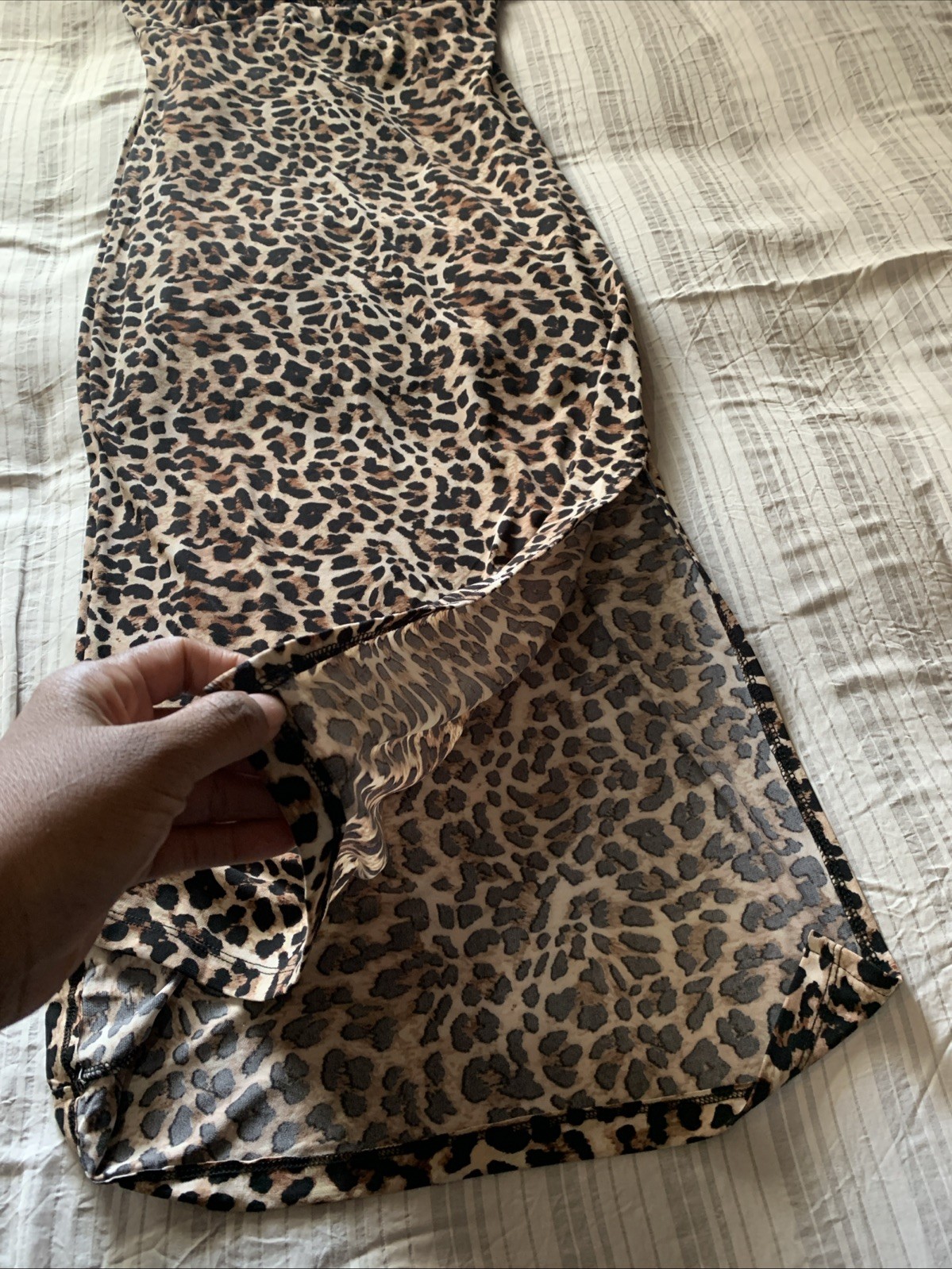 New NO COMMENT Medium Animal Print Stretch Lined Dress Side Slit CUTE gold