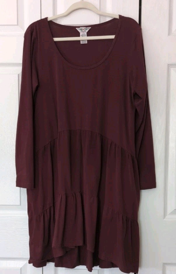 NWOT! ~HARD TAIL~ LONG SLEEVE TIERED BURGUNDY CAKE DRESS-L