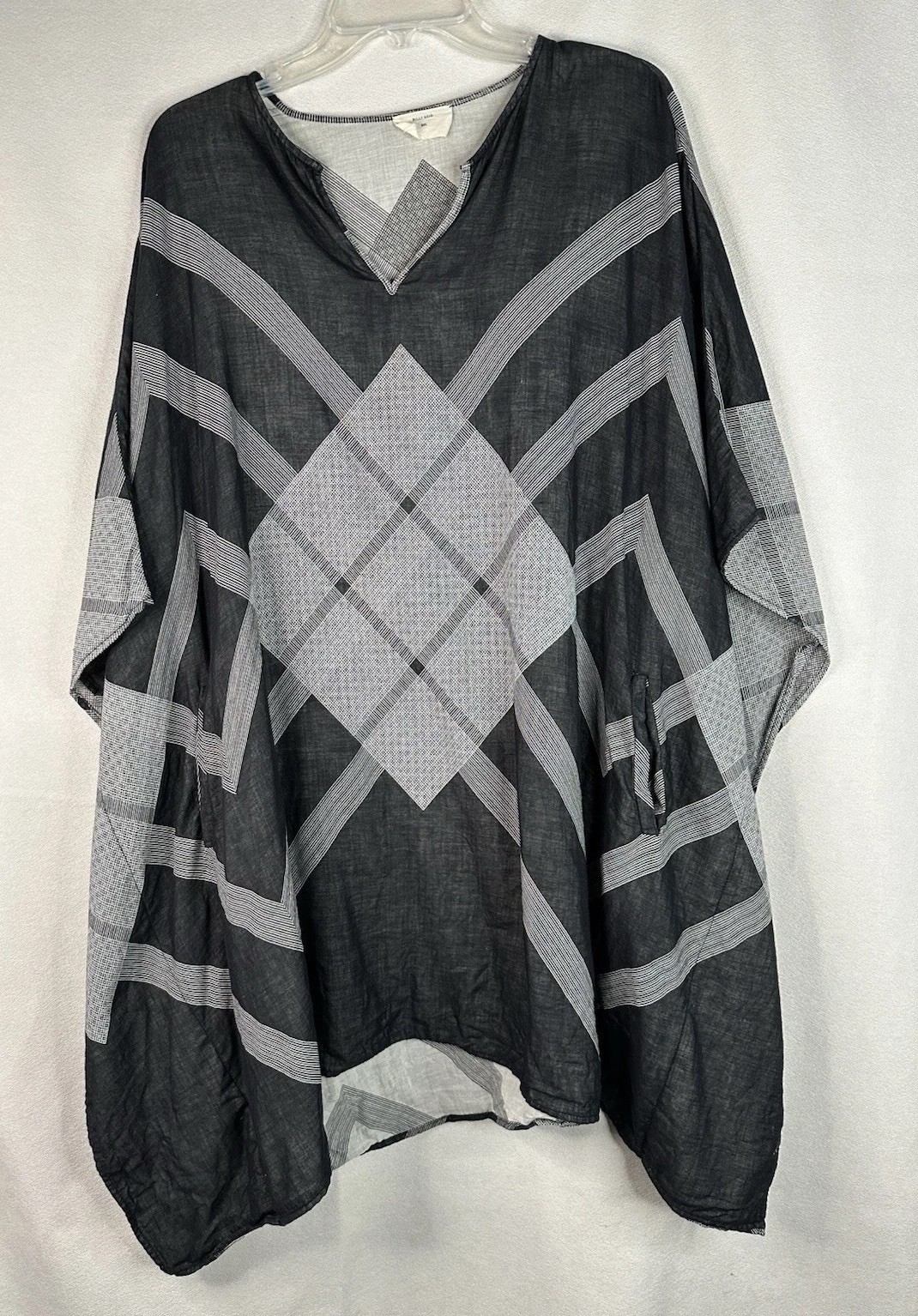 BILLY REID Boxy Tunic Kaftan Poncho Shirt Sz M / L Black Plaid Gauze monochrome
