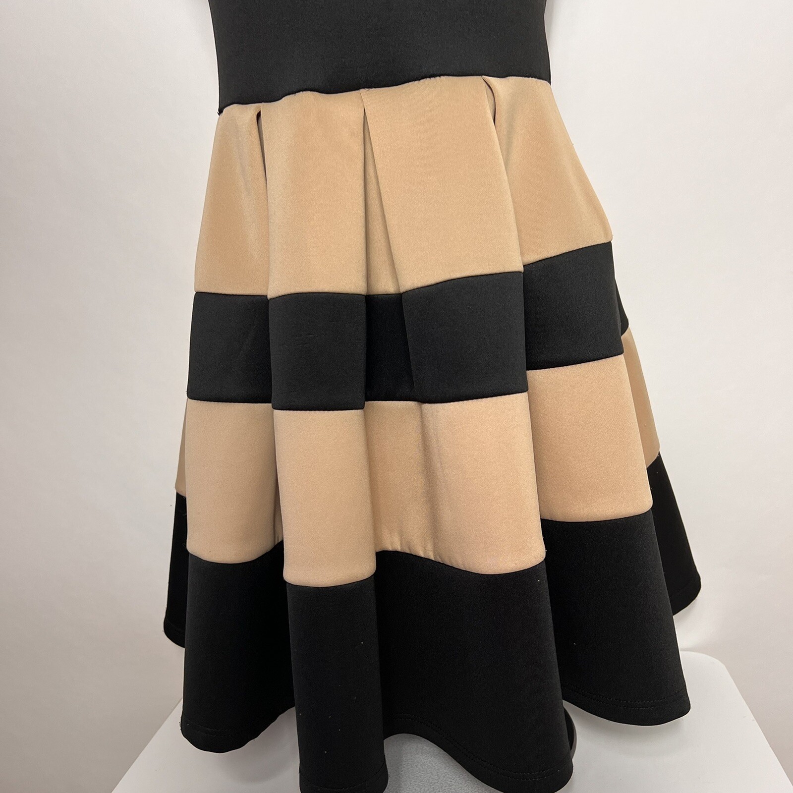 Windsor A-Line Dress Small Black Pullover Stretch Sleeveless Scoop Neck Pleated