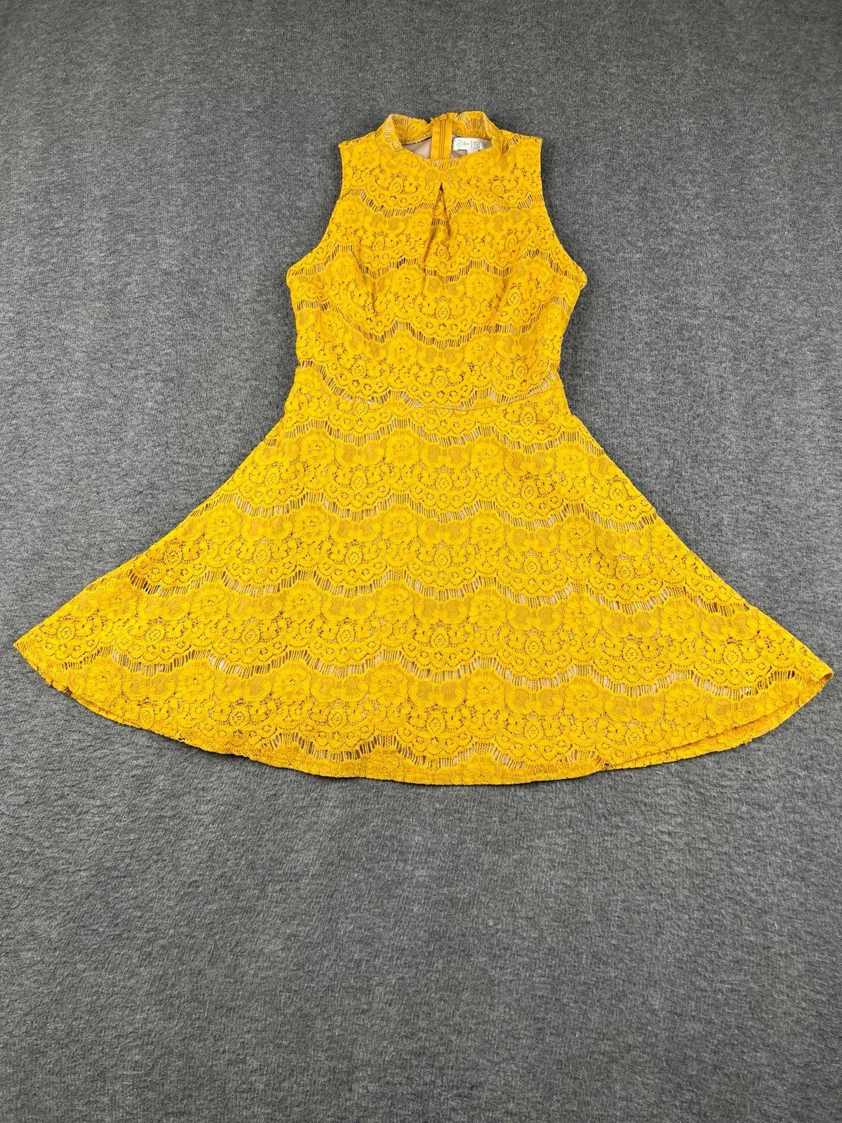 Love Fire Women’s Dress Size XS Yellow Lace Sleeveless