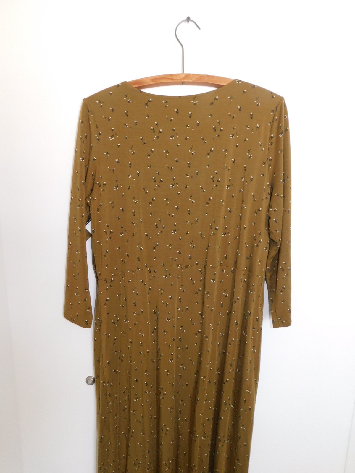 Garnet Hill Mossy Green Floral Print Maxi Dress M Tie Waist Made in Ukraine