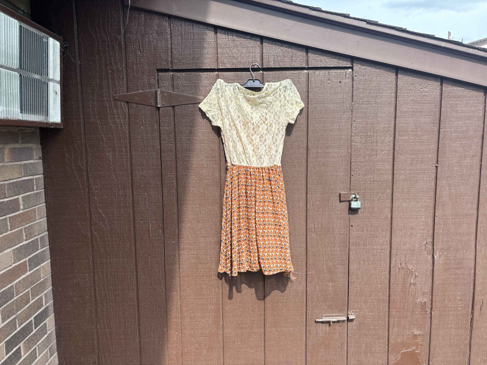 SM Wardrobe M/L Lace A-Line Short Sleeve Floral Geometric Dress Brown Beige