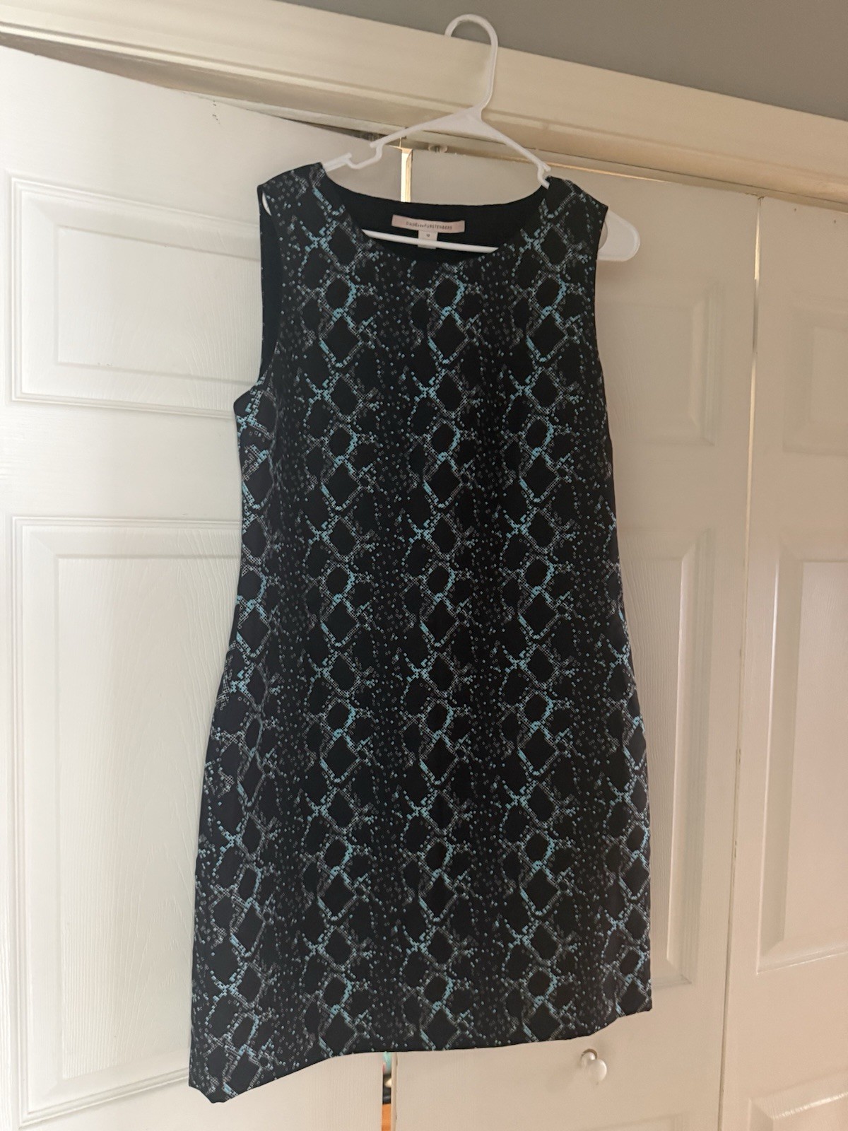Diane von Furstenberg Women’s Sleeveless