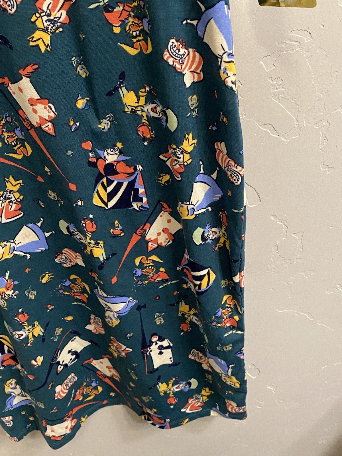Disney’s Size Small Alice in Wonderland Characters LulaRoe Julia Dress Green NWT