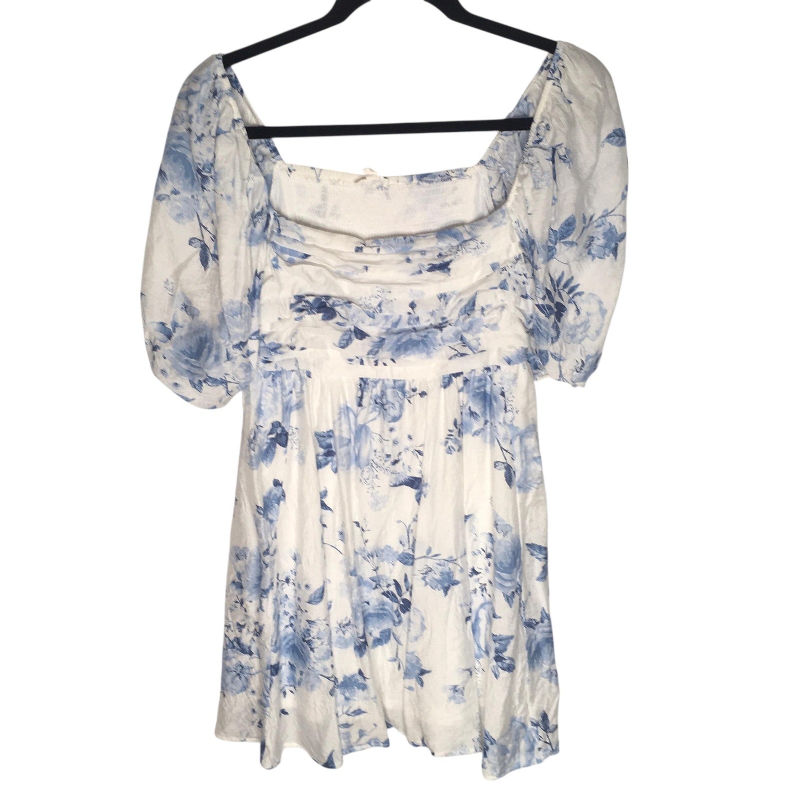 Blu Pepper Dress Womens Large White Blue Floral Puff Sleeve Smocked Sundress