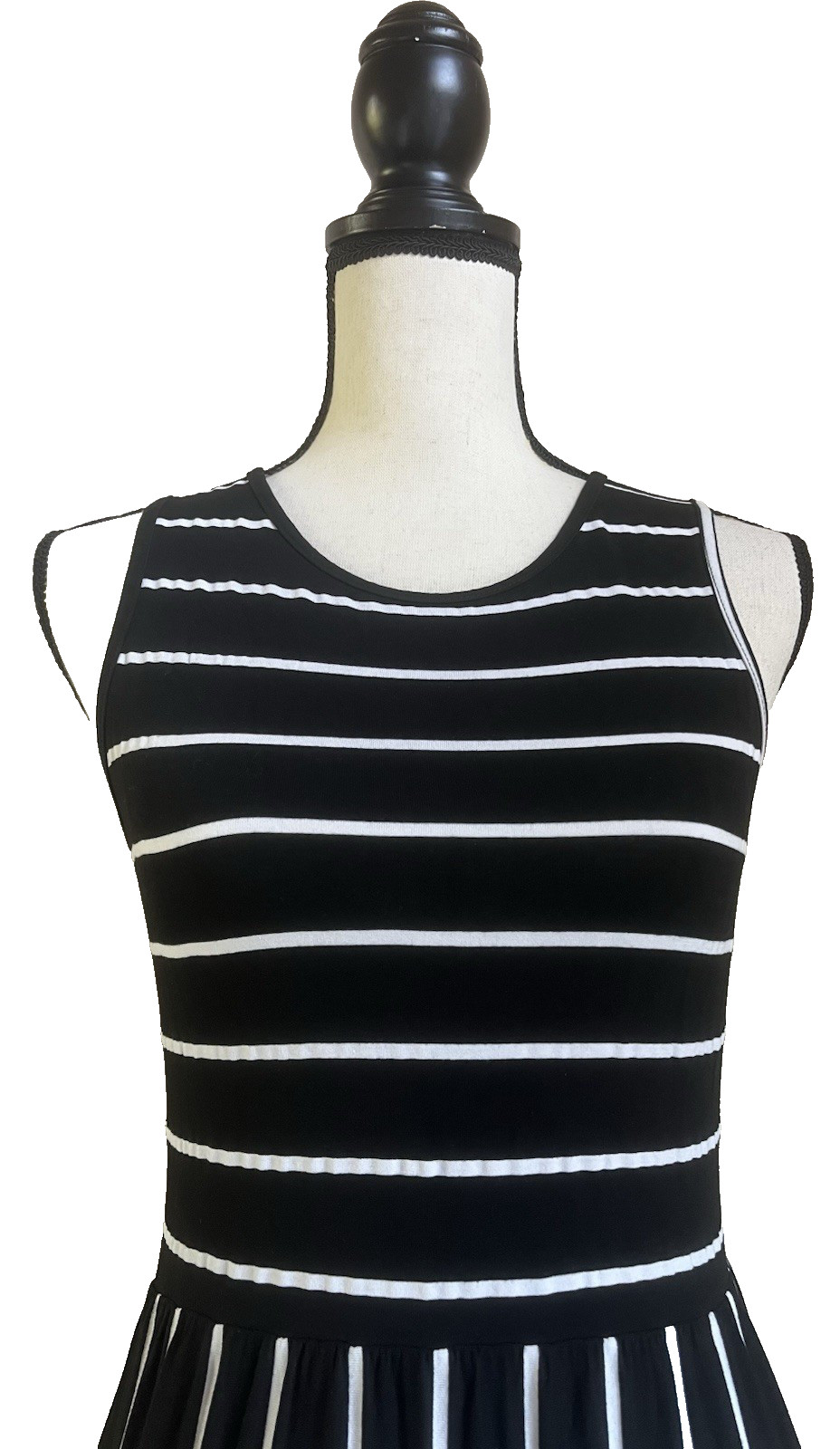 Hount Women’s Size Small Pullover Sleeveless Long Maxi Dress Black/White Stripes