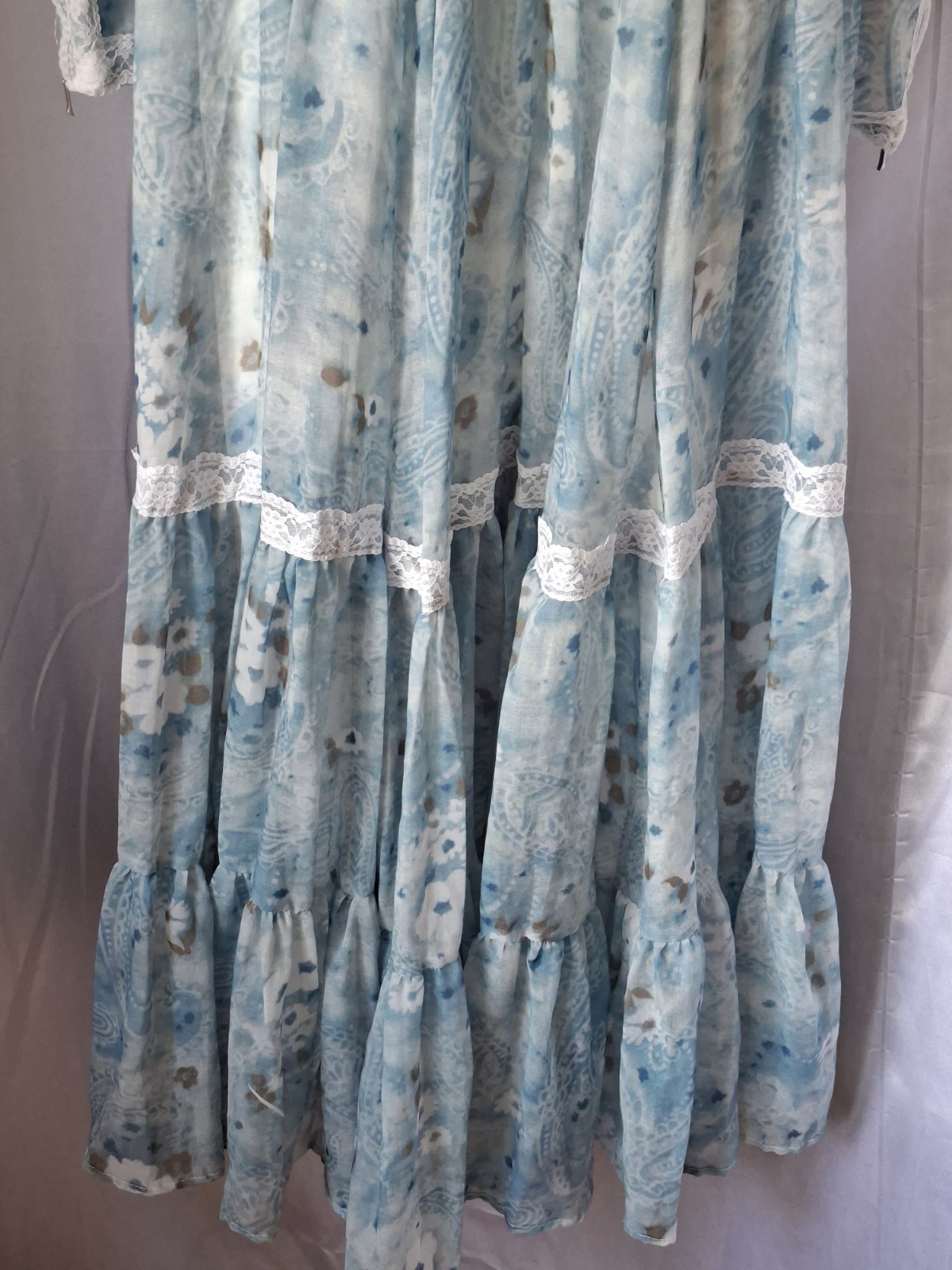 Vintage Style 70s Boho Prairie Maxi Dress Lace Floral Paisley Hippie NO TAGS M