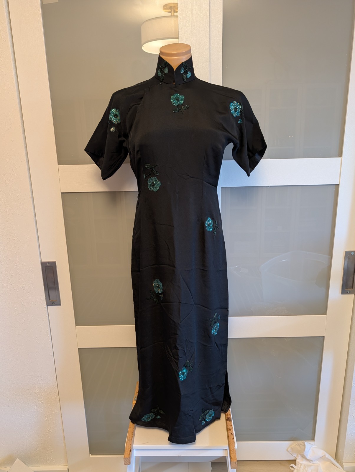 Authentic Vintage Black Silk Embroidered Cheongsam Dress Sz S