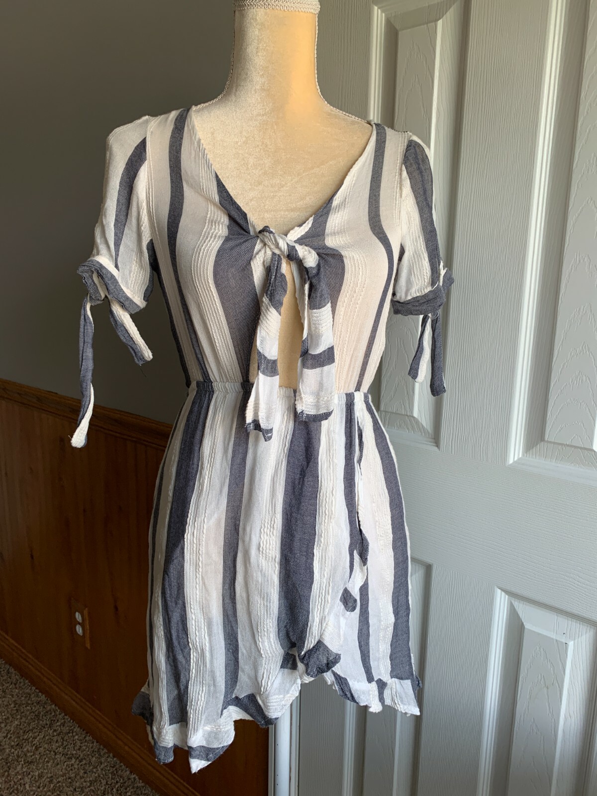 Vintage Havana Striped keyhole front Ruffle Dress Blue White Small Tie Front S