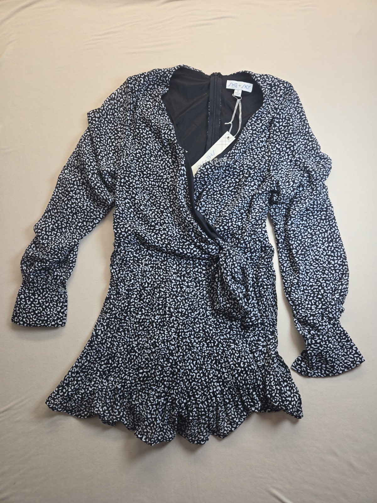 She+Sky Black/Gray Mini Dress Long Sleeve Ruched Party Cocktail Dress Size S NWT