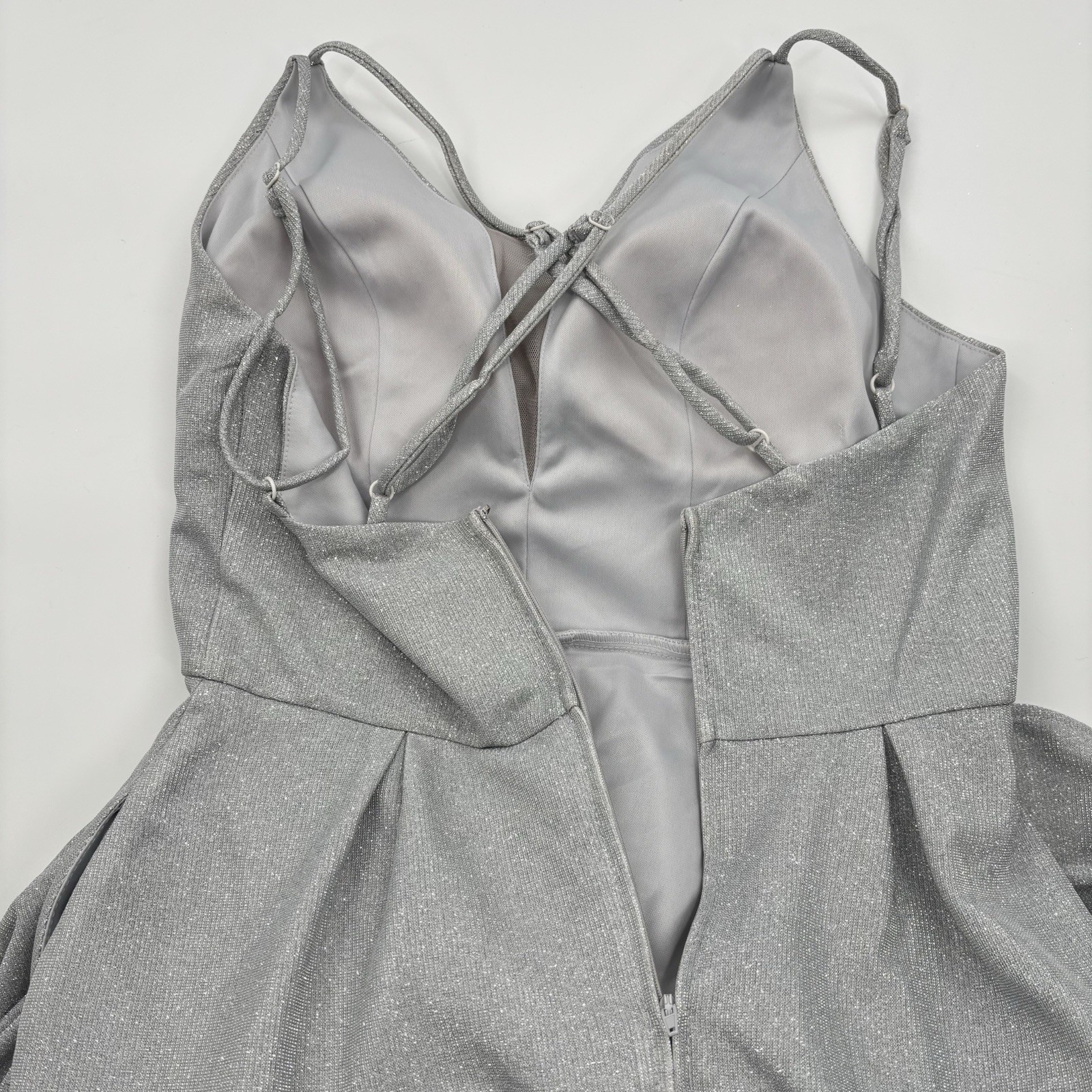 Crystal Doll Sleeveless Silver Metallic Glitter V-Neck Mini Dress Sz 11 Pockets