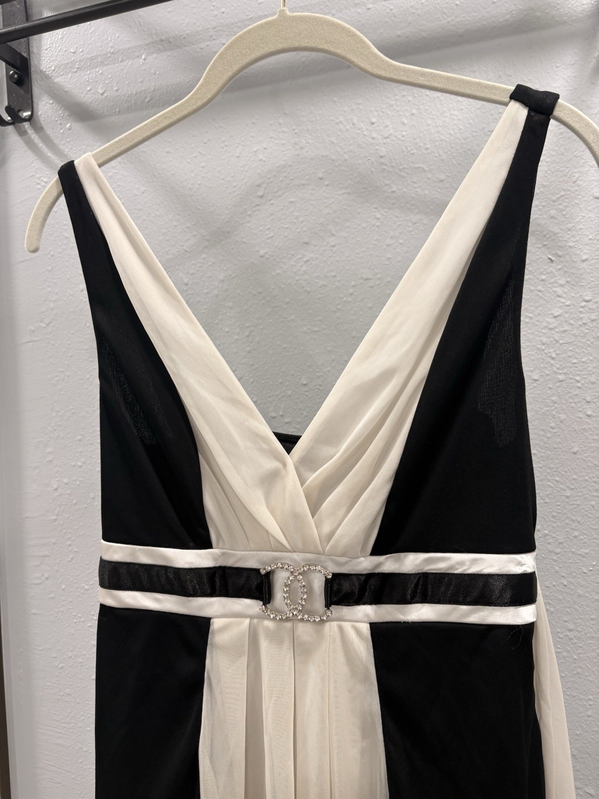VINTAGE Ruby Rox Black & White Chiffon Formal Dress Rhinestone Buckle SizeMYouth