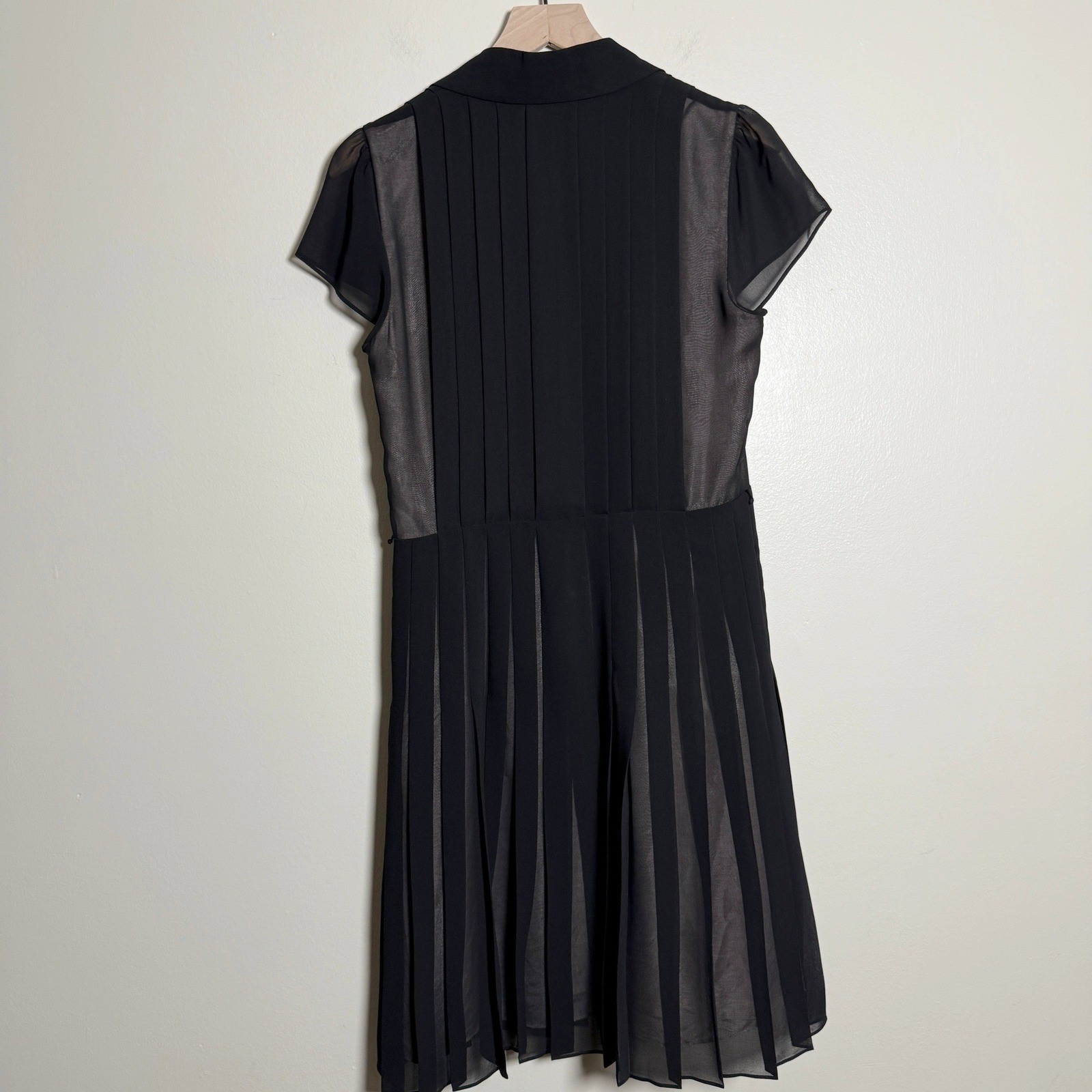 Talbots Womens Silk Sheath Dress 10P Black Pink Pleated Formal Modest Brunch