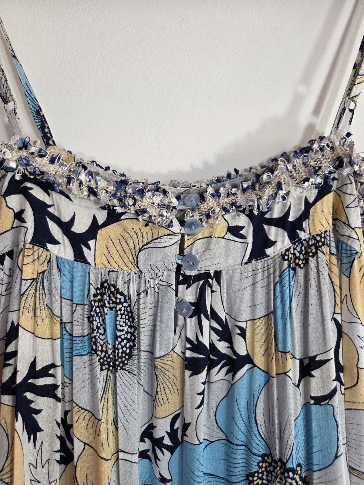 COCONINYA Size S/M Blue Beige White Floral Tiered Boho Rayon Midi Dress