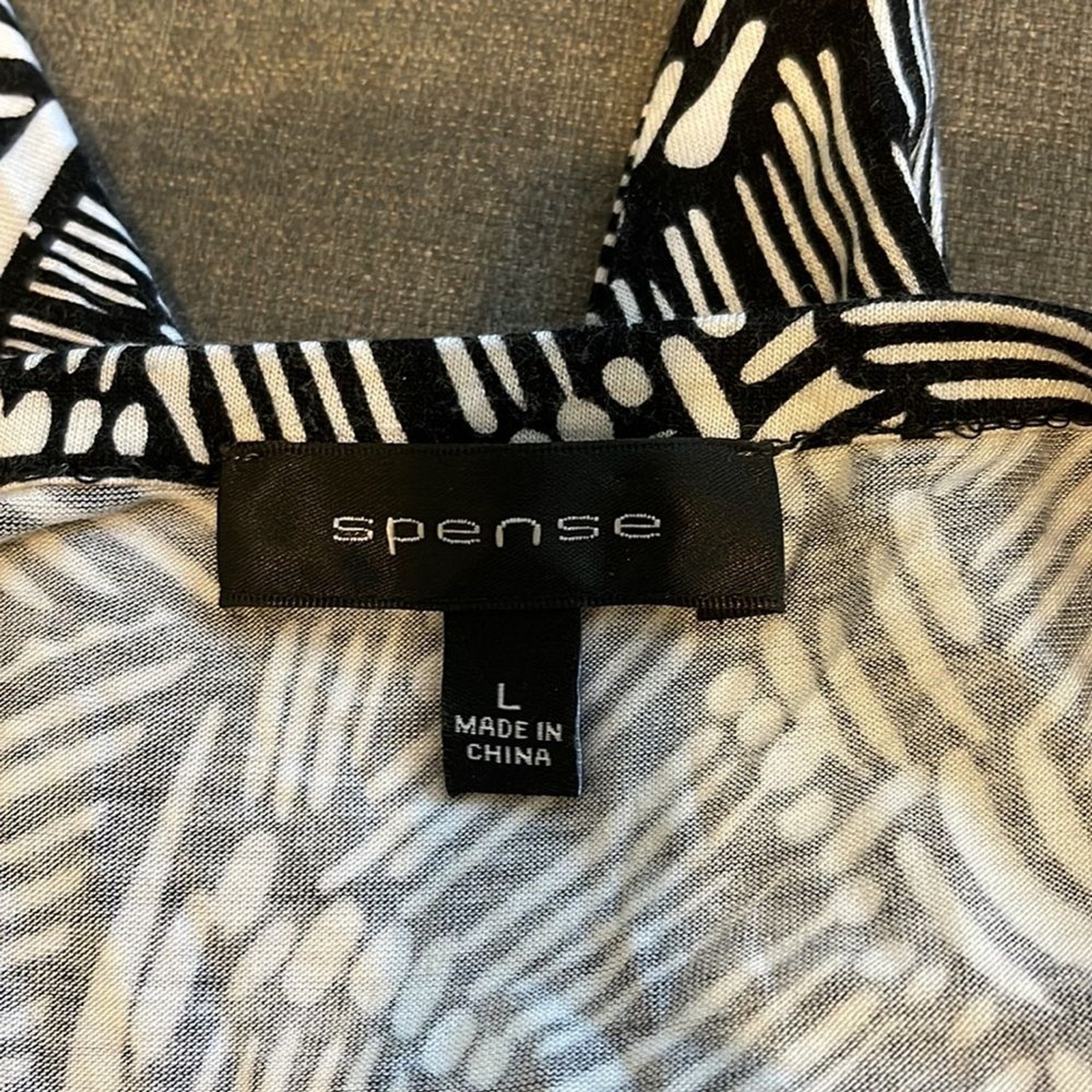Spense Ladies black and white print sheath dress. Size large.