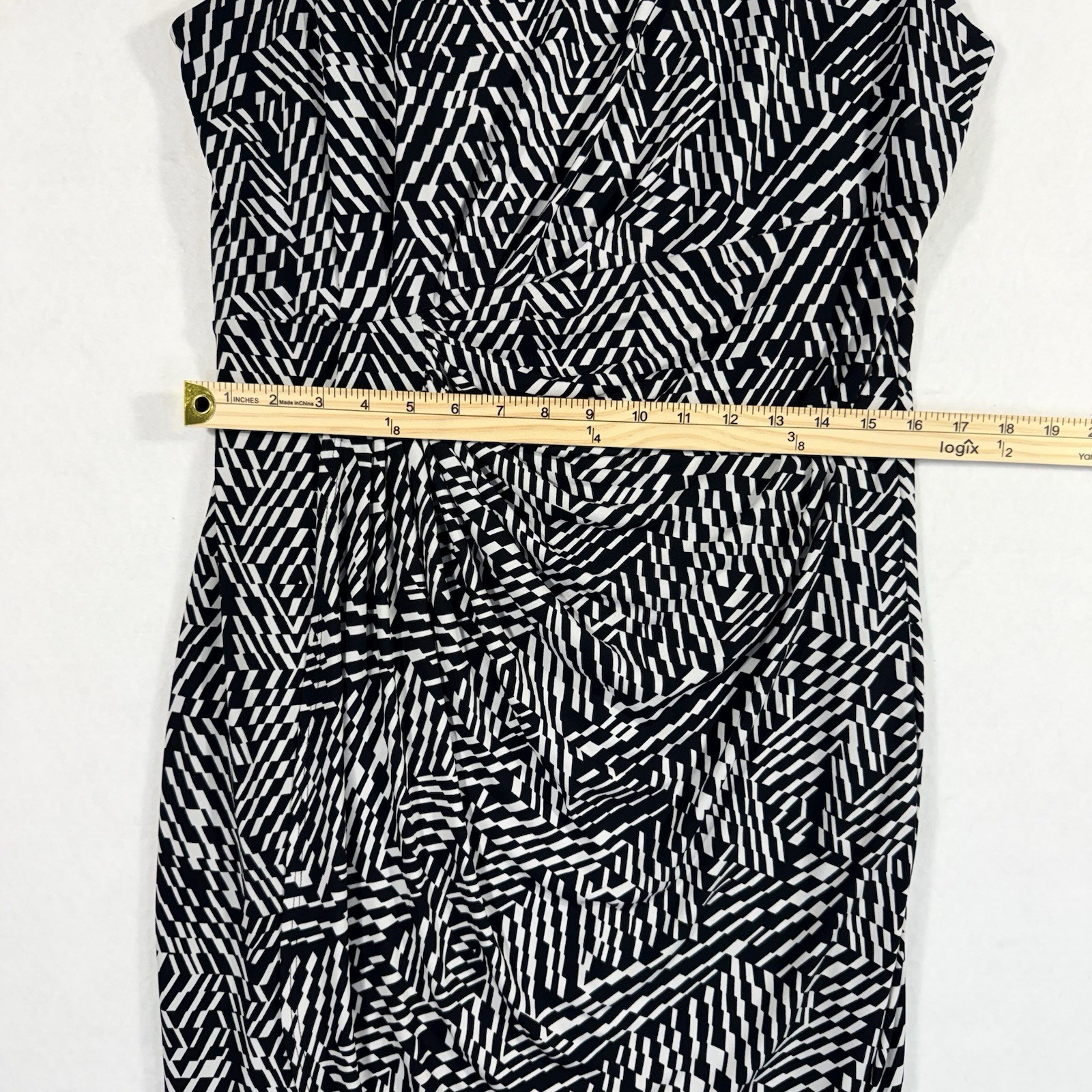 Vtg. Enfocus Studio Women’s Side Ruched Sheath Dress Black & White – Size 14W