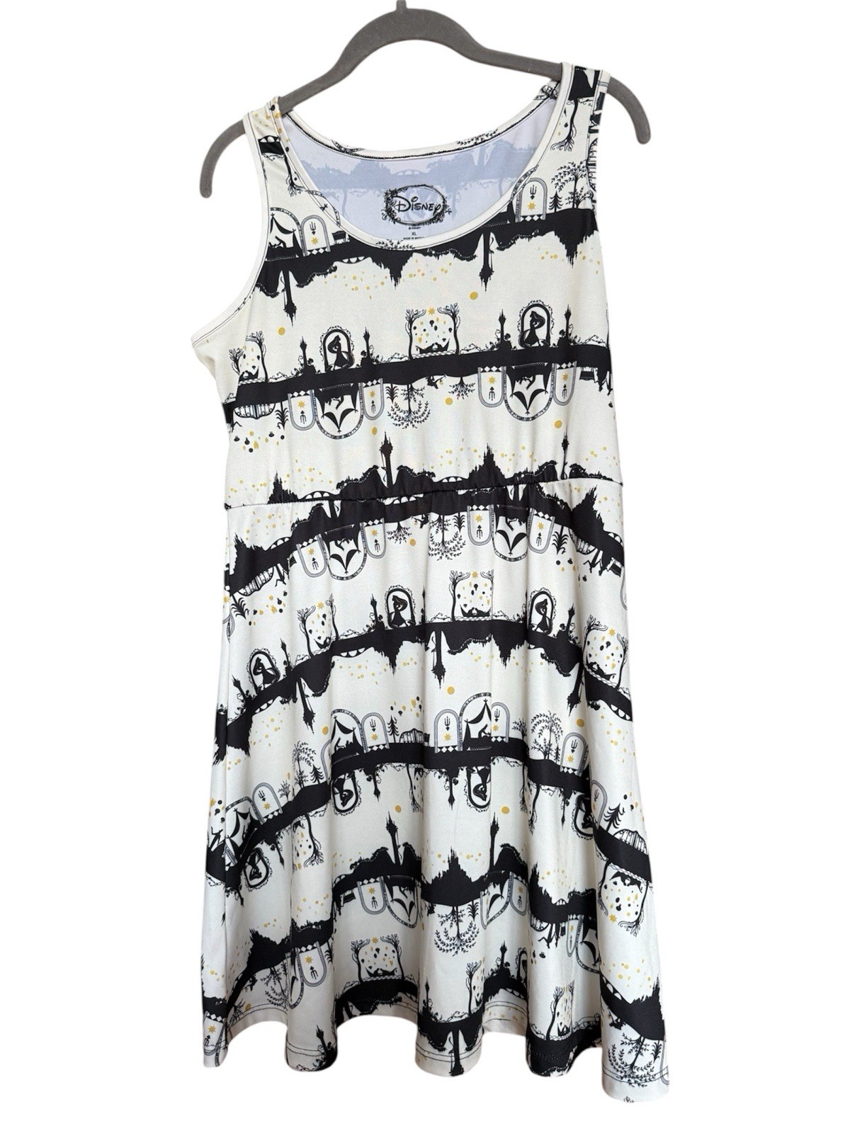 Disney Women’s Tangled Rapunzel Lanterns Dress Size XL