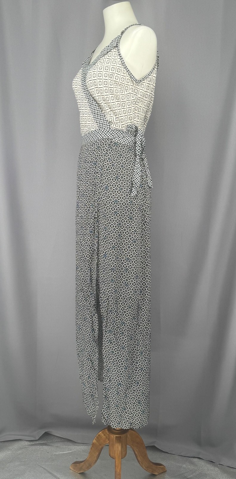 Young Fabulous & Broke Dress Small Black Floral Wrap Maxi Strappy Boho Summer