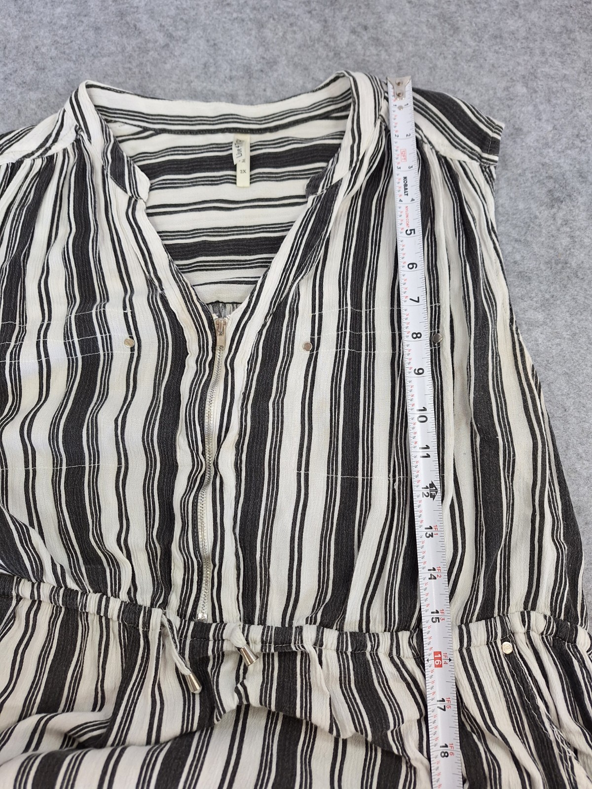 Liv 4 Truth Sleeveless 2x Blue/ White Stripes Preppy, Beach Comfort