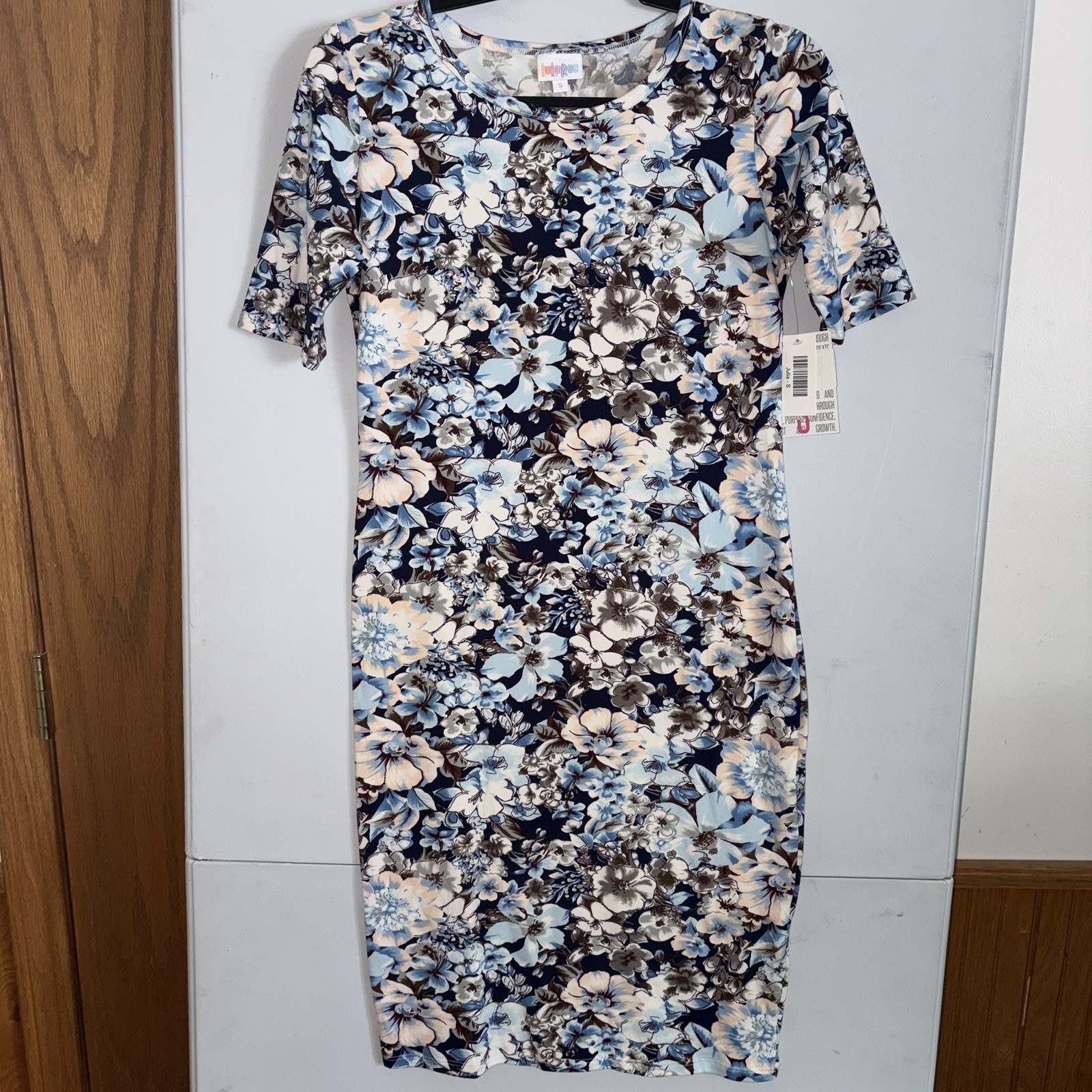 NEW LulaRoe Comfort Julia SS Floral Dress – Blue, Brown, White – Size S – NWT
