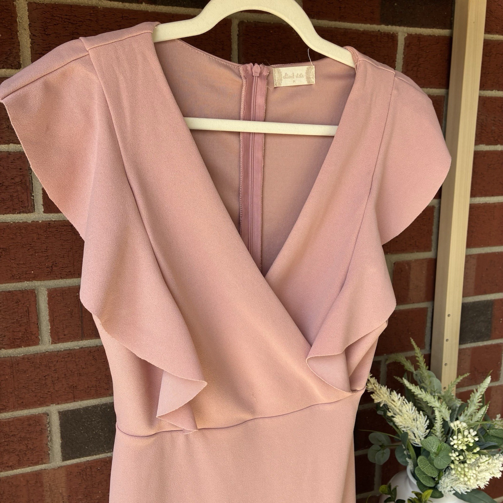 Altar’d State Short Sleeve Fit & Flare V Neck Dress Size Med Rose Pink Feminine
