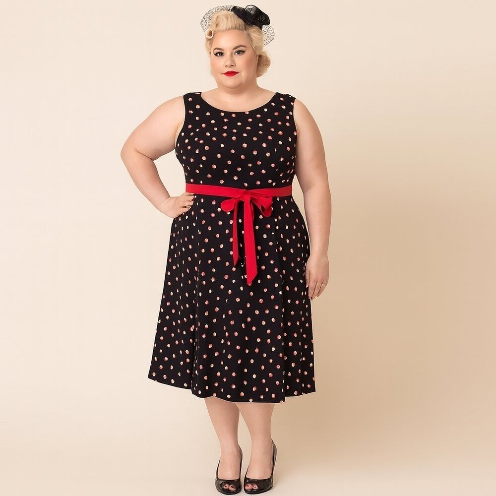 NWT Studio I Women’s Sleeveless Dress Polka Dot Ribbon Belt Size 22W Black/Red