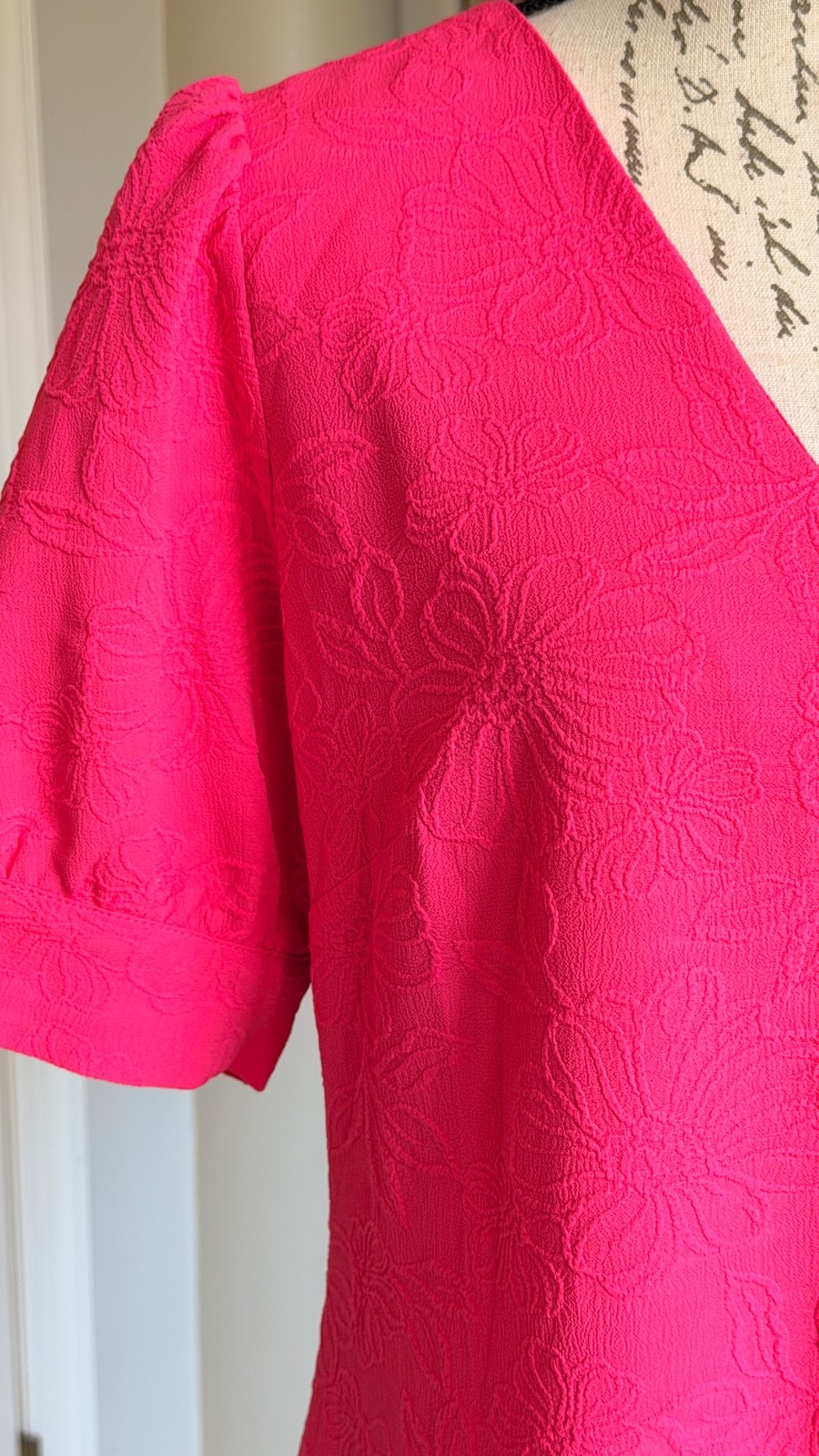 NWT Tommy Hilfiger Blossom Jacquard Puff Sleeve Dress Pink V-Neck Sz 12 Floral