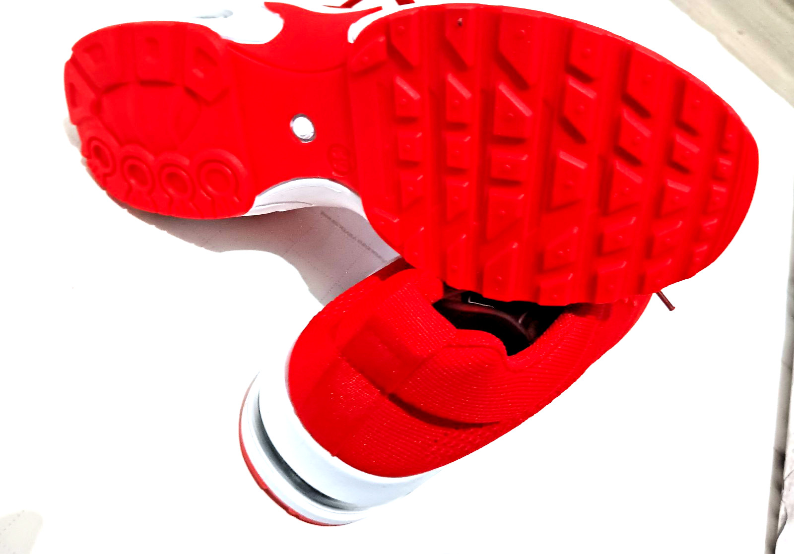 Women’s Red/White Solid Low Top Lace-Up Athletic Sneaker Shoes Activewear