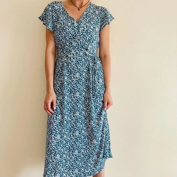 Sienna Sky Women’s Teal Floral Midi Dress V-Neck Button Front Tie Waist Size M