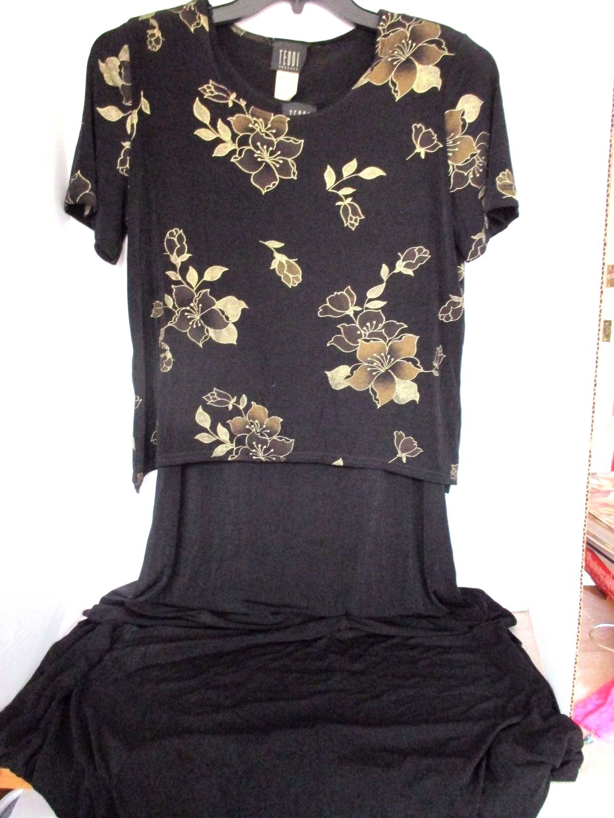 TEDDI DRESSES~Black & Gold 2 Piece DRESS~Women’s Size 8~92% Nylon 8% Spandex