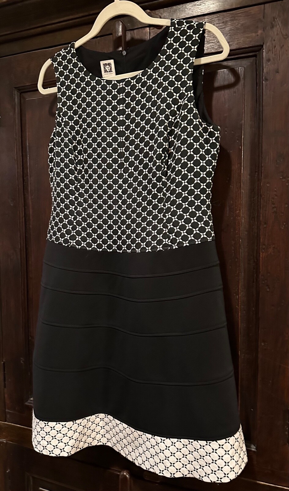 Anne Klein Black & White Multi Pattern Pencil Flair Dress 8P Dry Clean Only