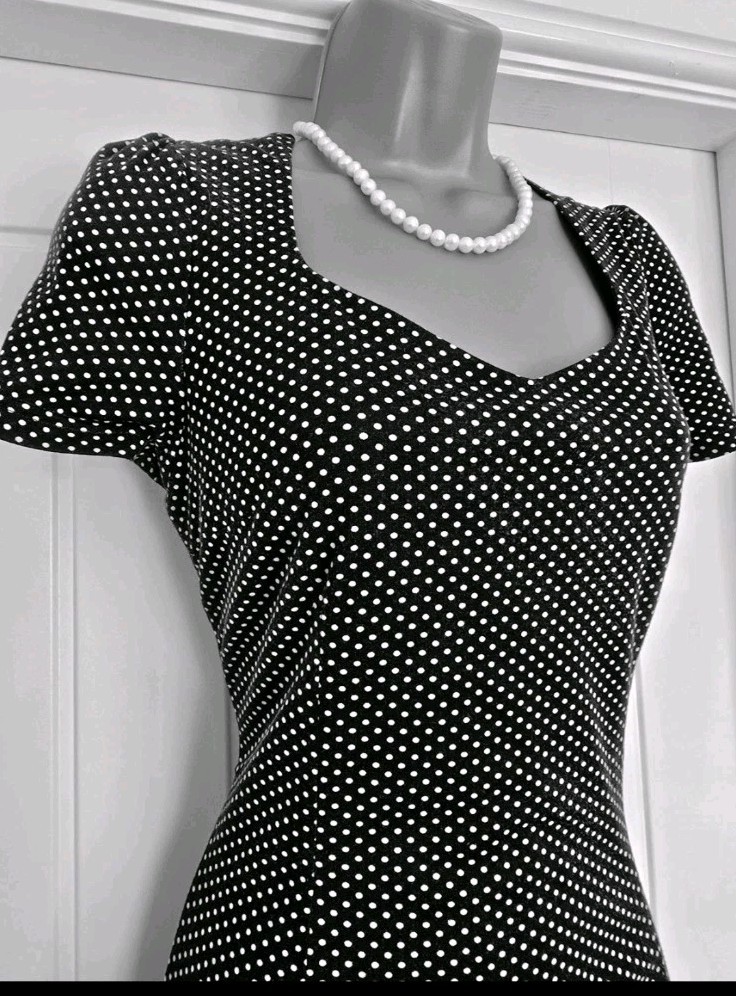 Vintage 1940s 1950s Style Black Polka Dot Wiggle Dress Size 12 TWINWOOD