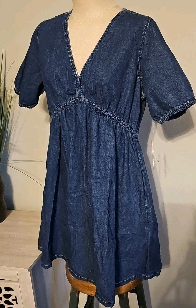NWT Wallflower LARGE Blue Denim Dress. Elastic Waist, Cuffs. Boho