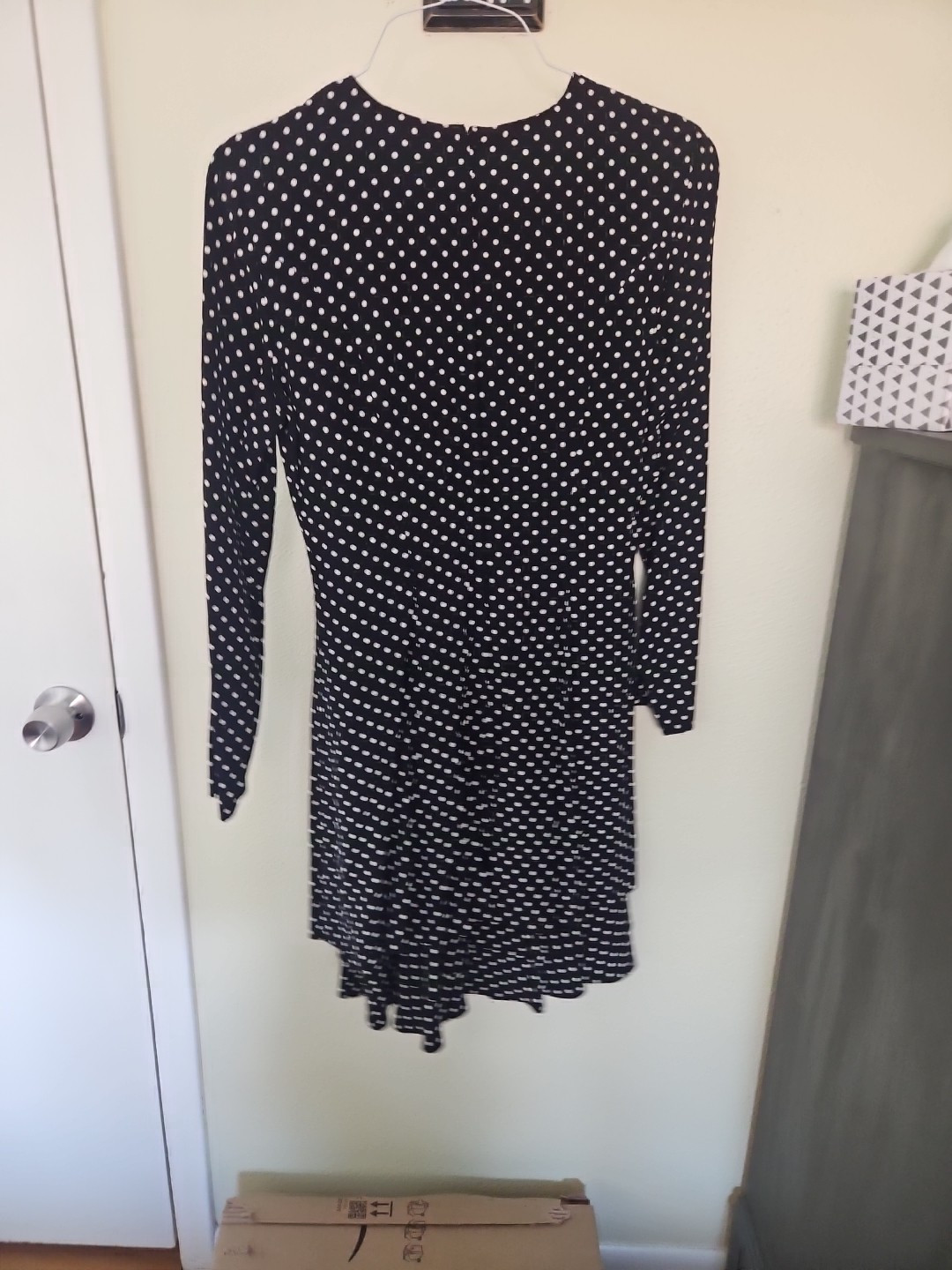 VTG d.Frank Made USA Black &White Polka dot Sz 8 Ruffeled Skirt 3 Teir,Long Slv.