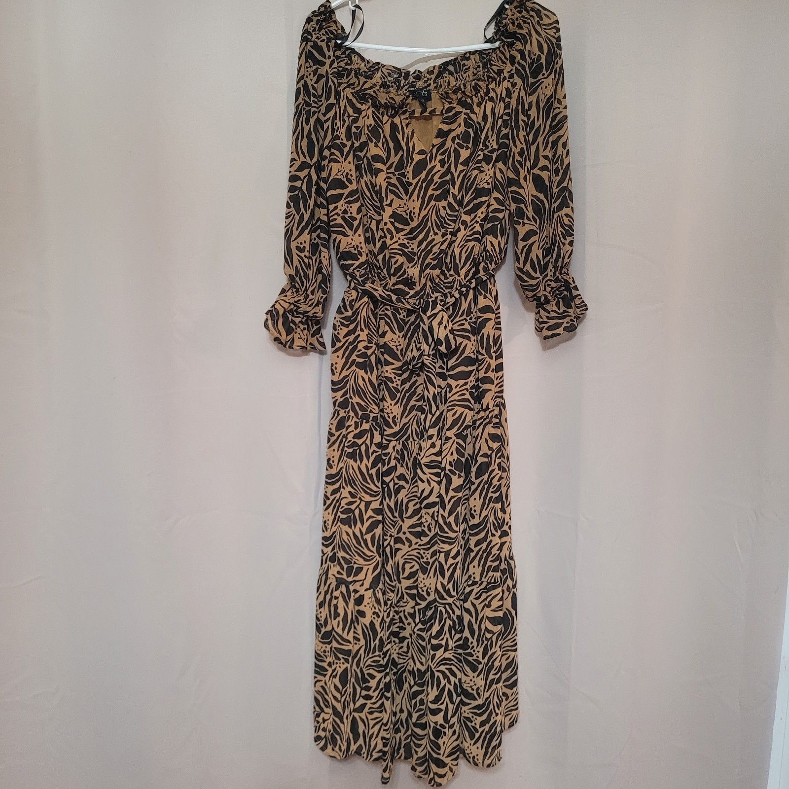 Jessica Simpson Dress/Long Pant Romper. Size XL Animal Print Tan And Black