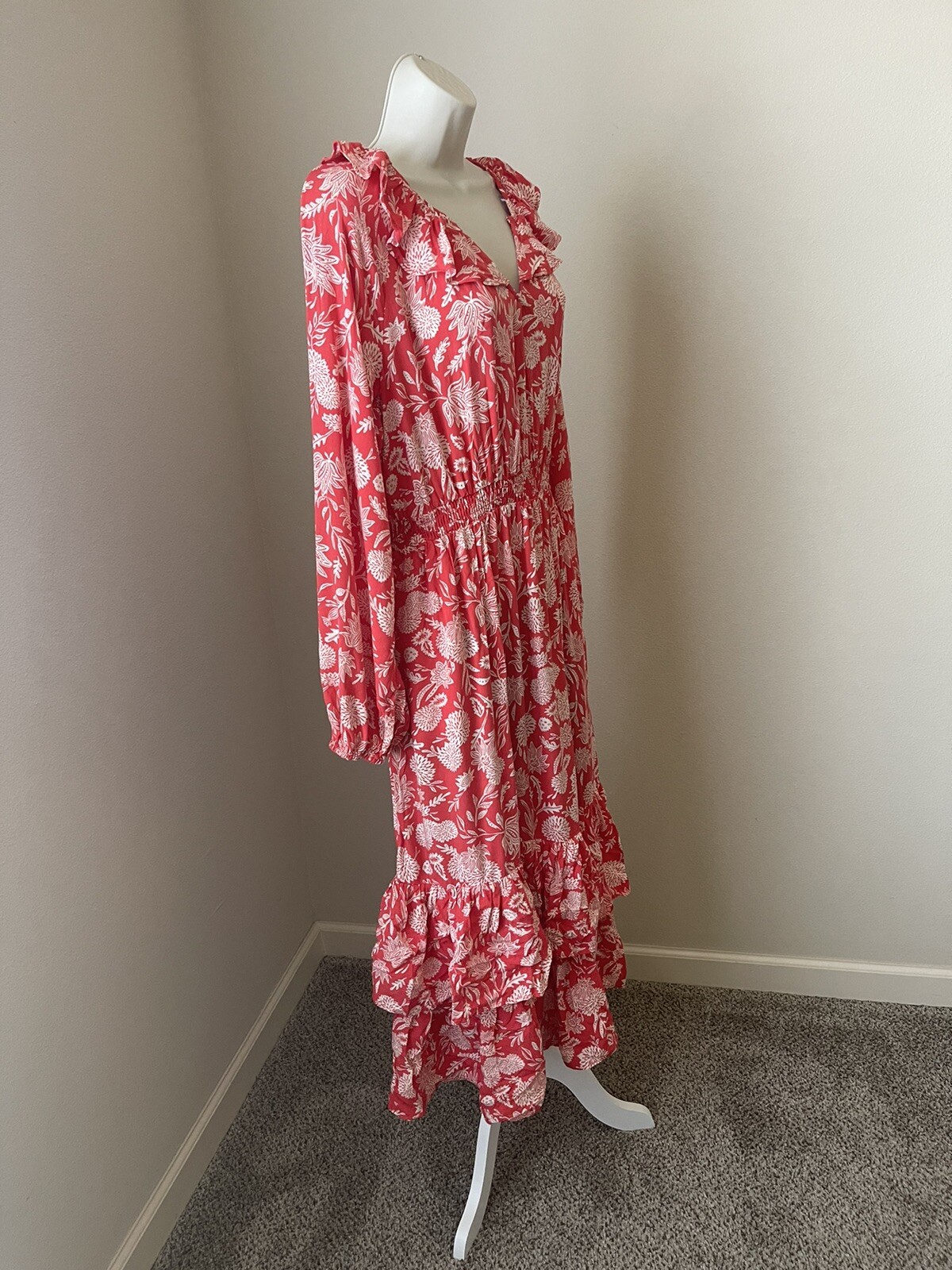 Universal Thread Women’s Red/White Floral V-Neck Long Sleeve Ruffeled Dress s S