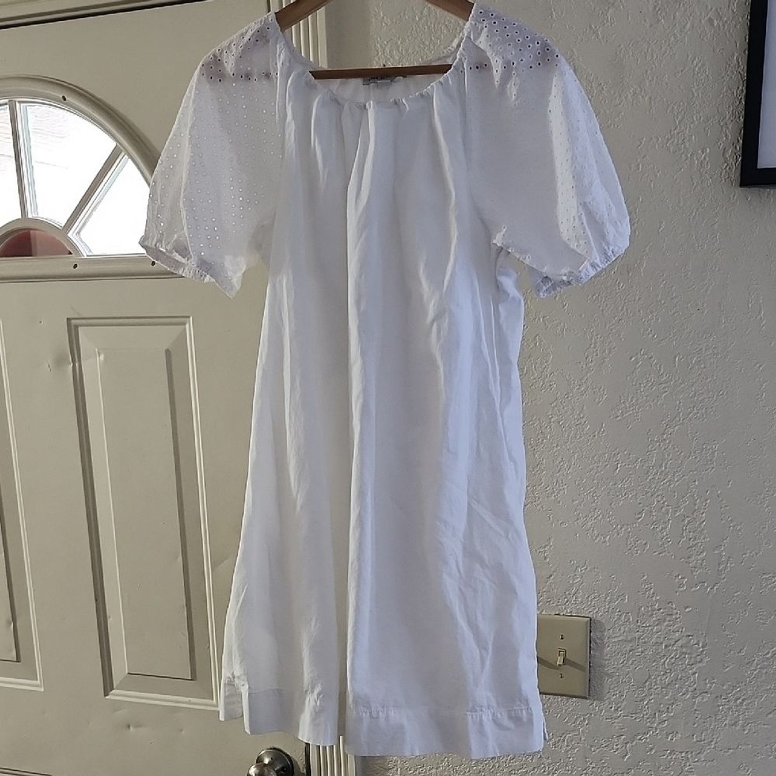 Free Assembly White Pleated Blouson Mini Dress Sz S Beach Vacation Eyelet