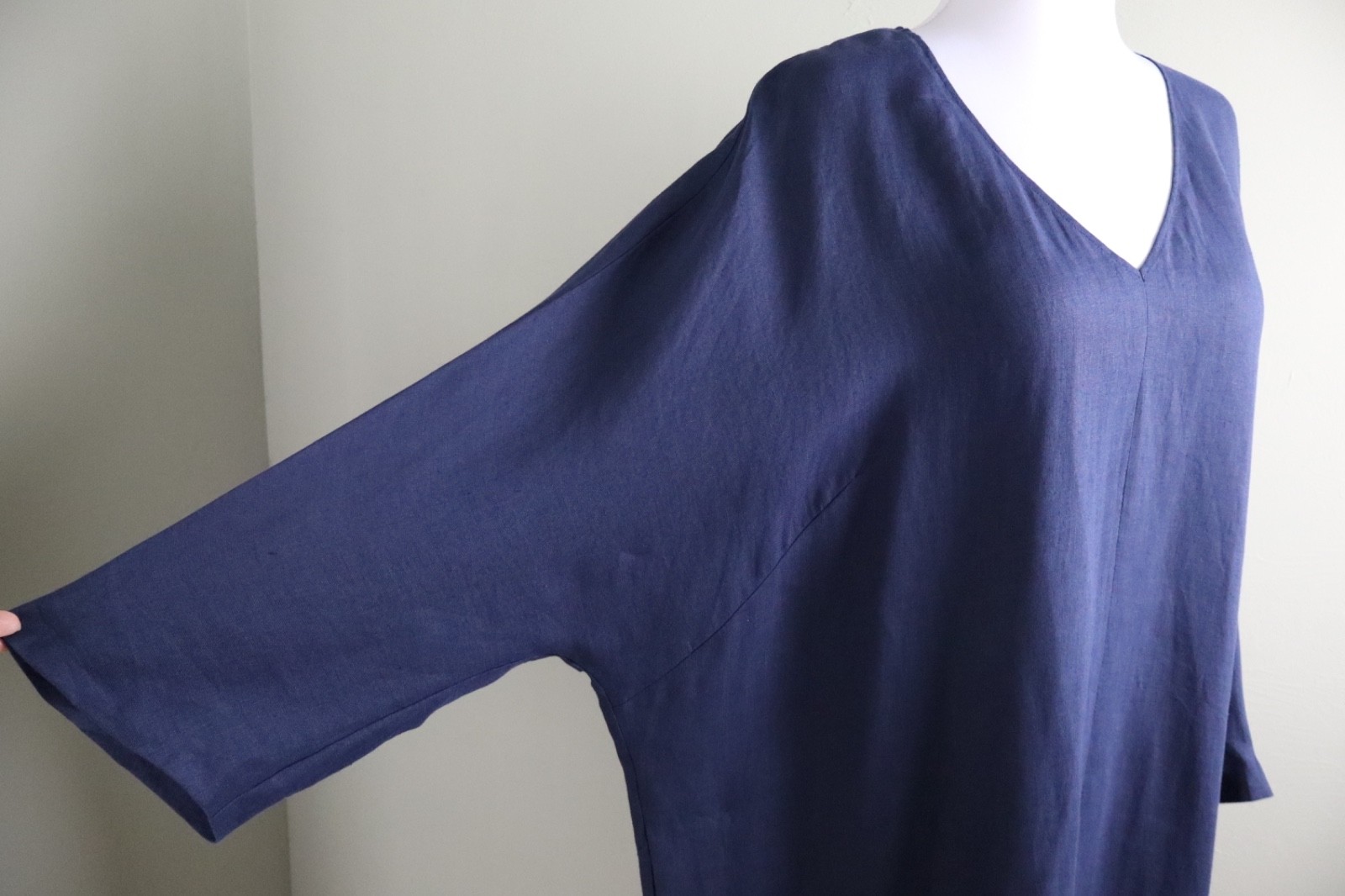 MARINA RINALDI $695 Solid Navy Linen V-Neck Tunic Dress Size 31 US 22